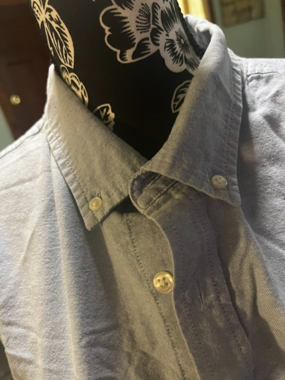 Men's button down - Picture 1 of 4